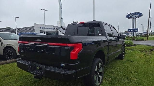 2023 Ford F-150 Lightning XLT