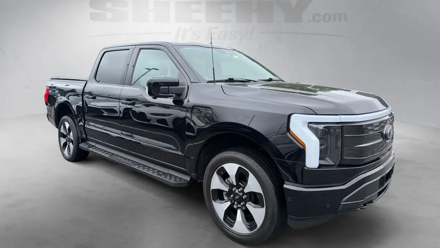 2023 Ford F-150 Lightning XLT
