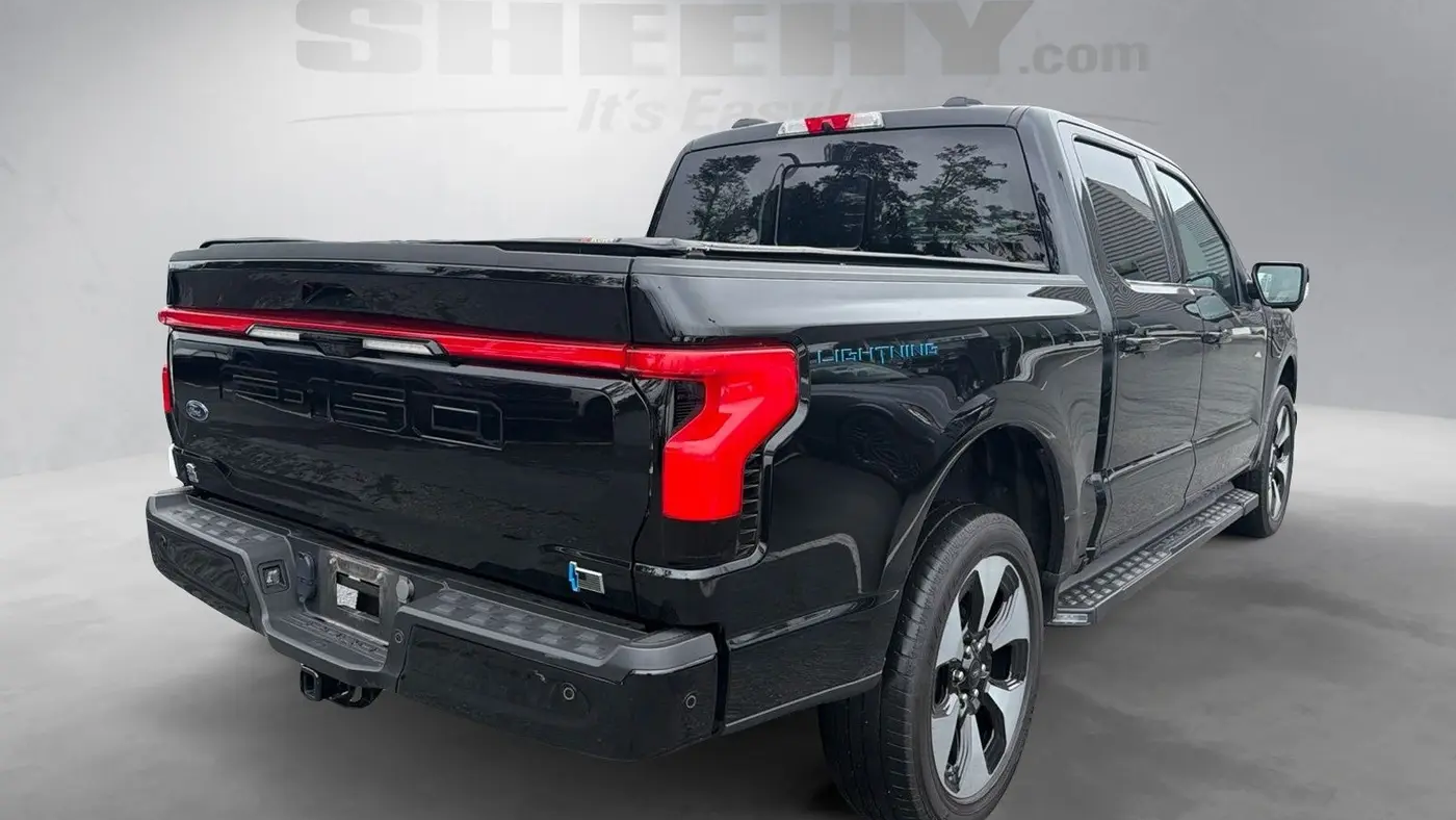 2023 Ford F-150 Lightning XLT