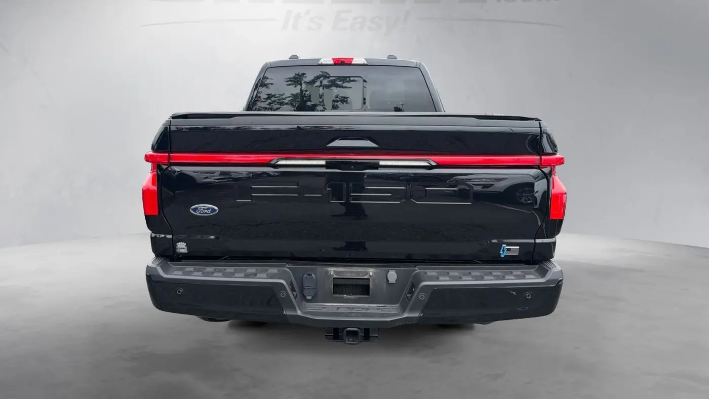 2023 Ford F-150 Lightning XLT