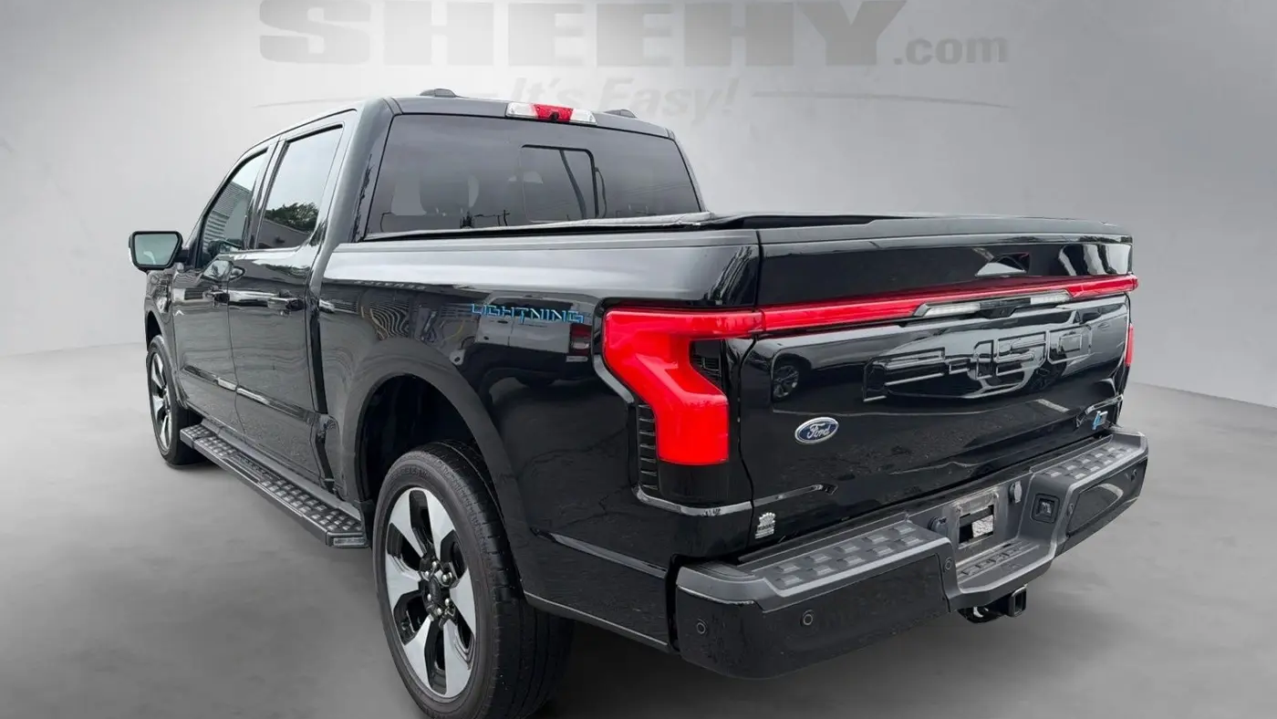 2023 Ford F-150 Lightning XLT