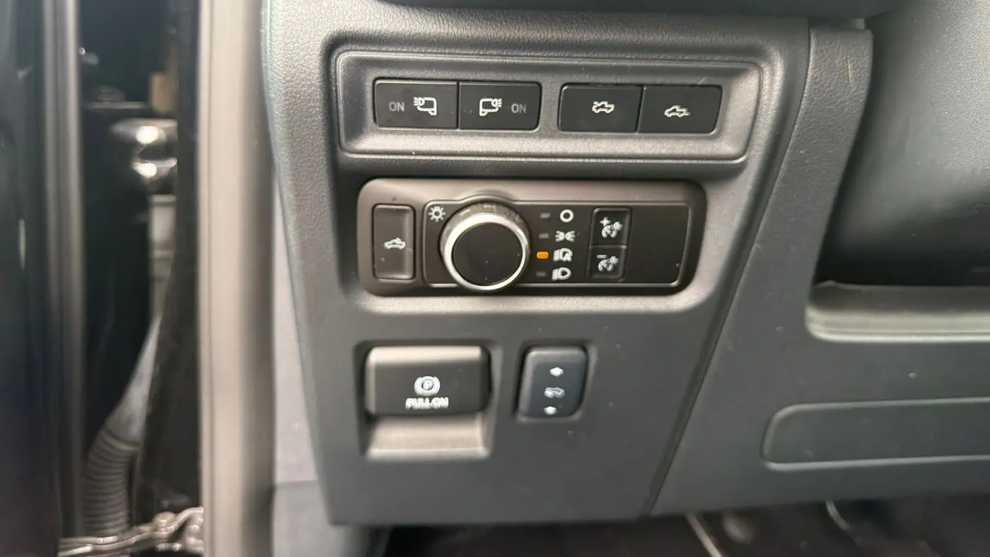 2023 Ford F-150 Lightning XLT