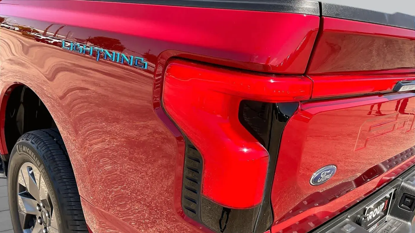 2022 Ford F-150 Lightning XLT