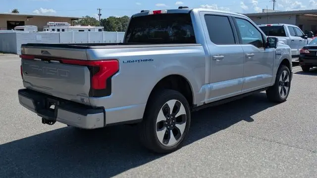 2023 Ford F-150 Lightning XLT