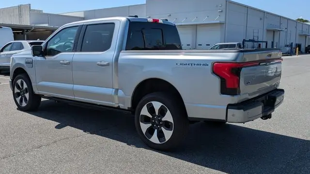2023 Ford F-150 Lightning XLT