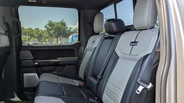 2023 Ford F-150 Lightning XLT