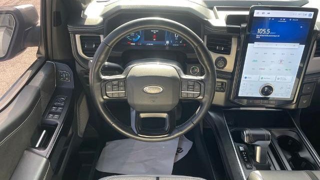 2022 Ford F-150 Lightning XLT