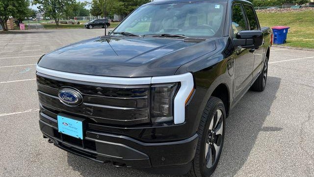 2023 Ford F-150 Lightning Pro