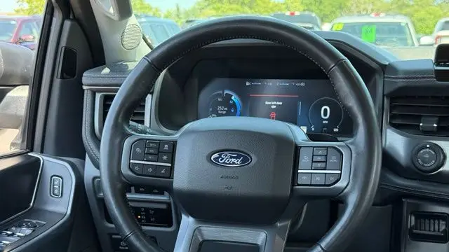 2024 Ford F-150 Lightning Flash