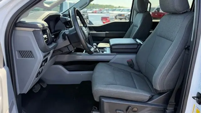 2024 Ford F-150 Lightning Flash