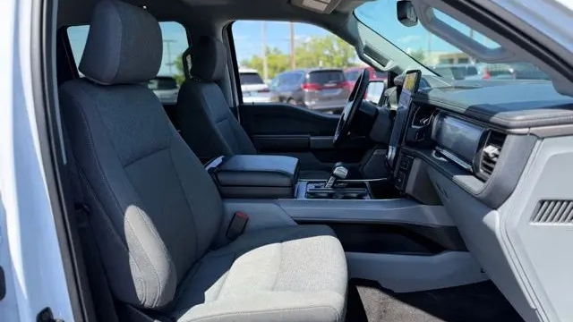 2024 Ford F-150 Lightning Flash