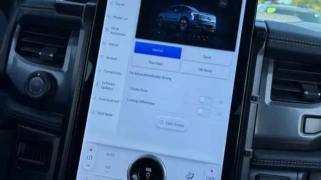 2024 Ford F-150 Lightning Flash