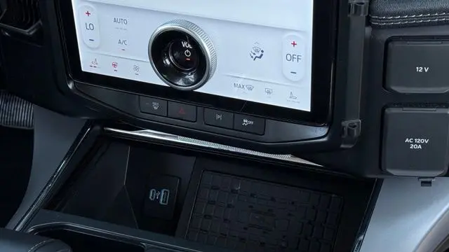 2024 Ford F-150 Lightning Flash