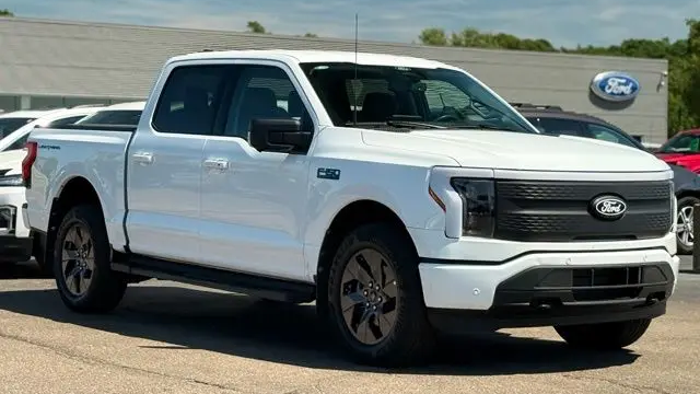 2024 Ford F-150 Lightning Flash