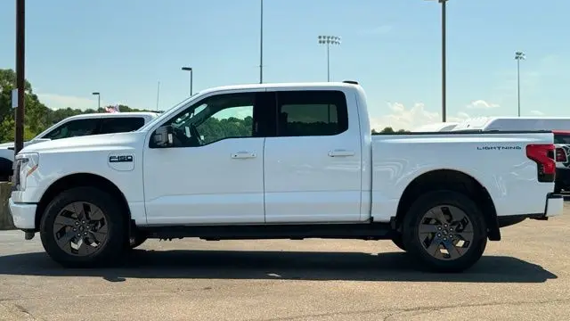 2024 Ford F-150 Lightning Flash