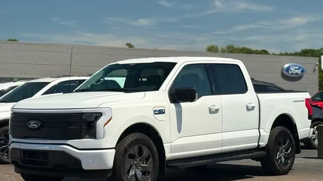 2024 Ford F-150 Lightning Flash