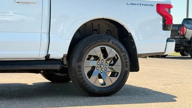 2024 Ford F-150 Lightning Flash