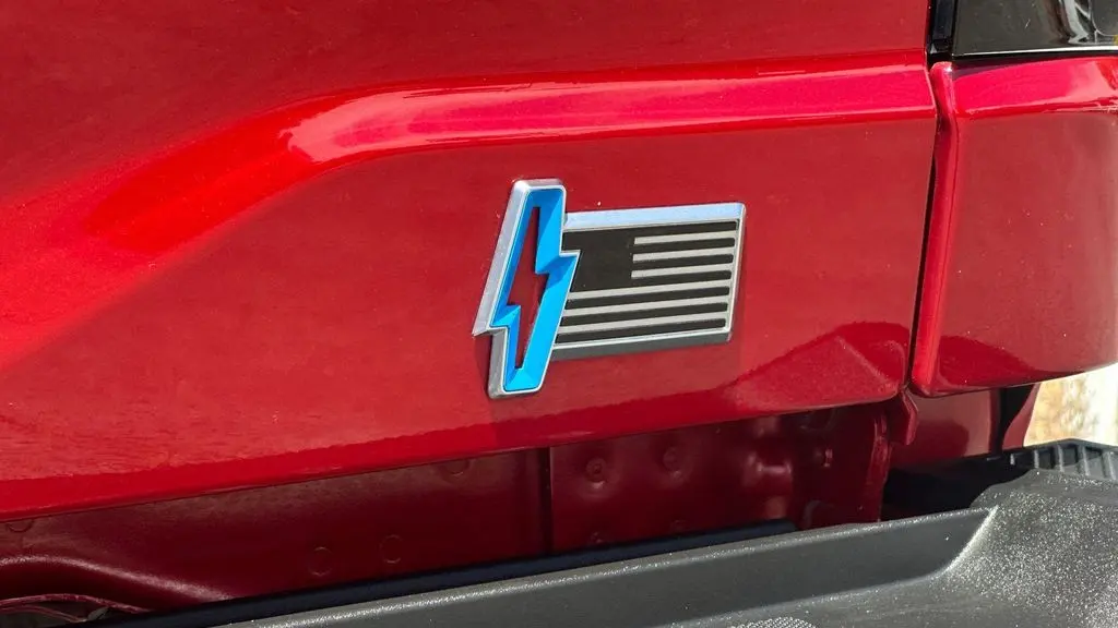 2025 Ford F-150 Lightning Flash