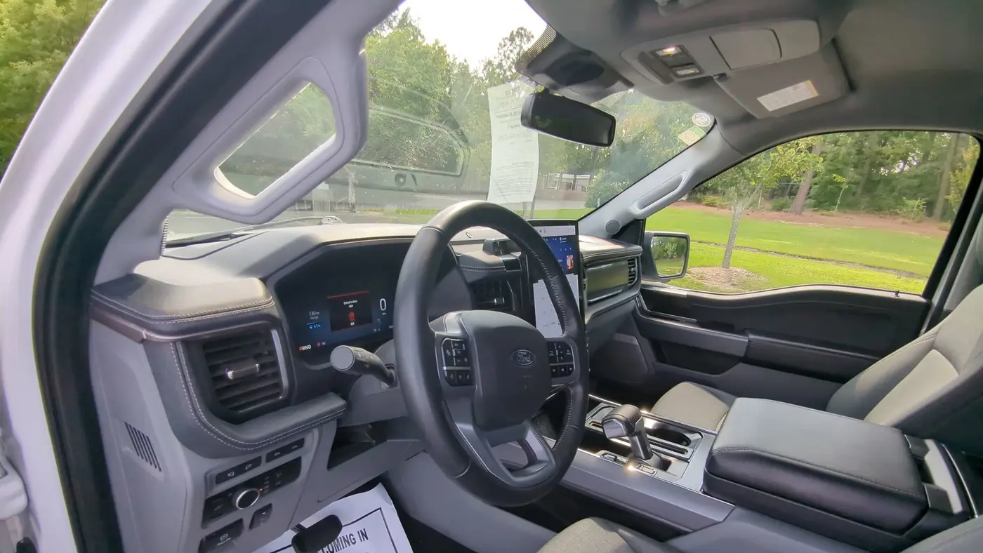 2024 Ford F-150 Lightning Flash