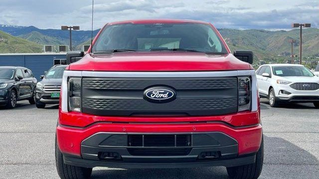 2024 Ford F-150 Lightning Flash
