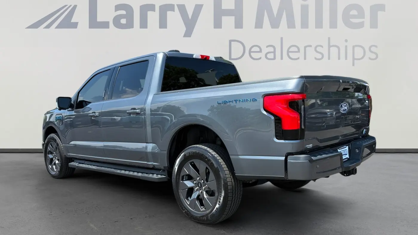 2024 Ford F-150 Lightning Flash