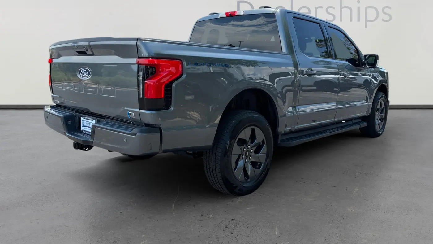 2024 Ford F-150 Lightning Flash