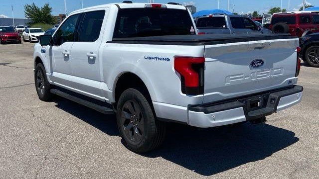 2025 Ford F-150 Lightning Flash