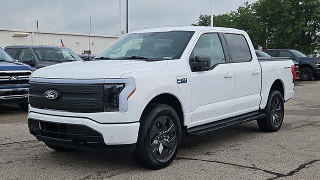 2025 Ford F-150 Lightning Flash