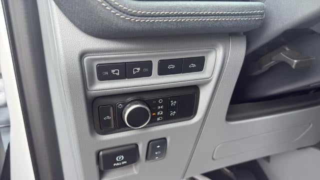 2024 Ford F-150 Lightning Flash
