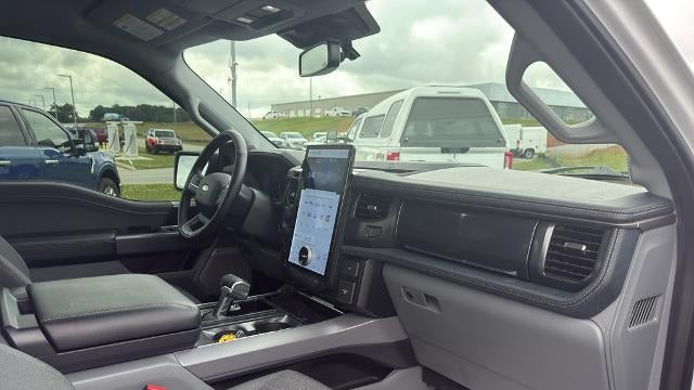 2024 Ford F-150 Lightning Flash