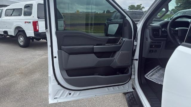 2024 Ford F-150 Lightning Flash