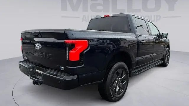 2025 Ford F-150 Lightning Flash