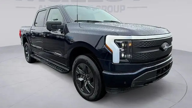 2025 Ford F-150 Lightning Flash