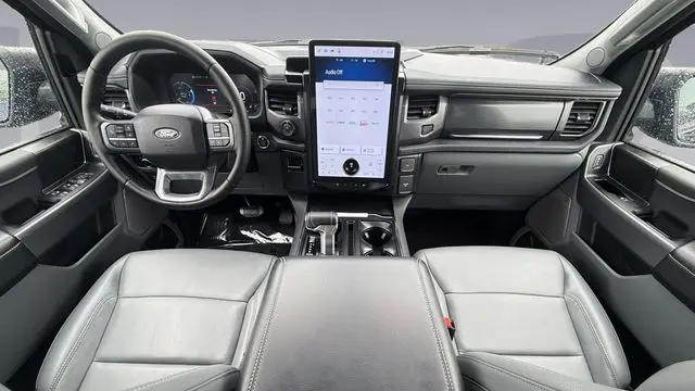 2025 Ford F-150 Lightning Flash