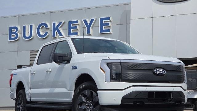 2025 Ford F-150 Lightning Flash