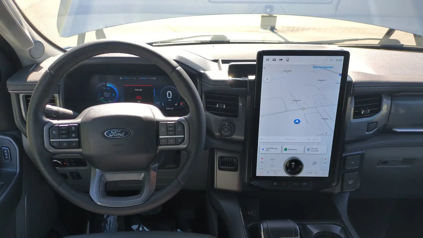 2025 Ford F-150 Lightning Flash