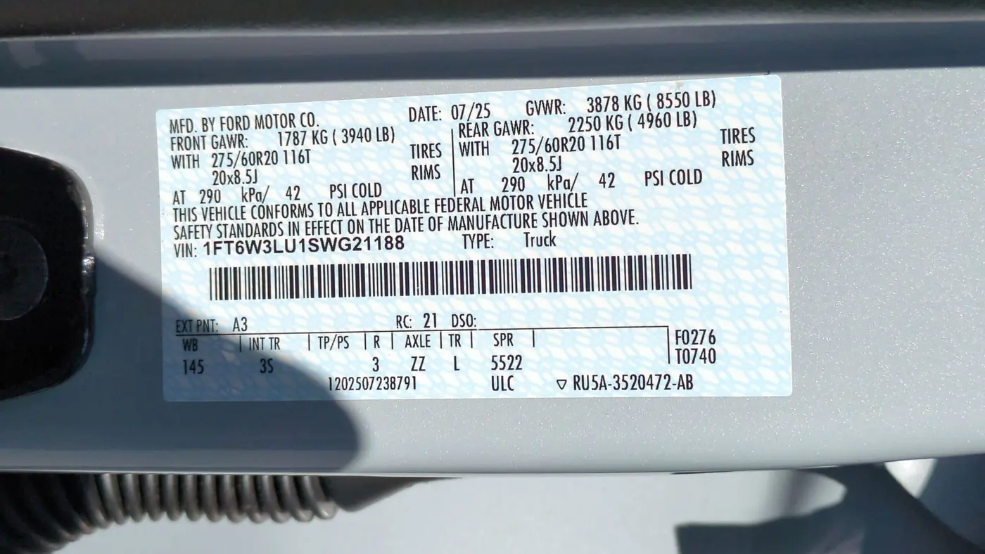 2025 Ford F-150 Lightning Flash