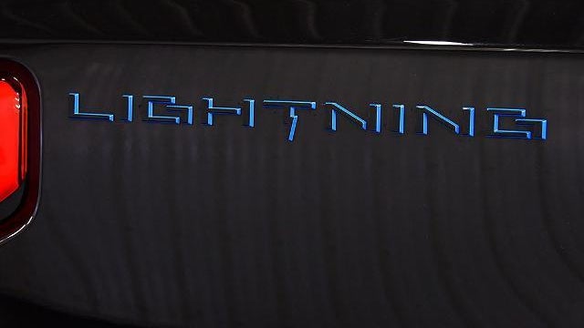 2025 Ford F-150 Lightning Flash