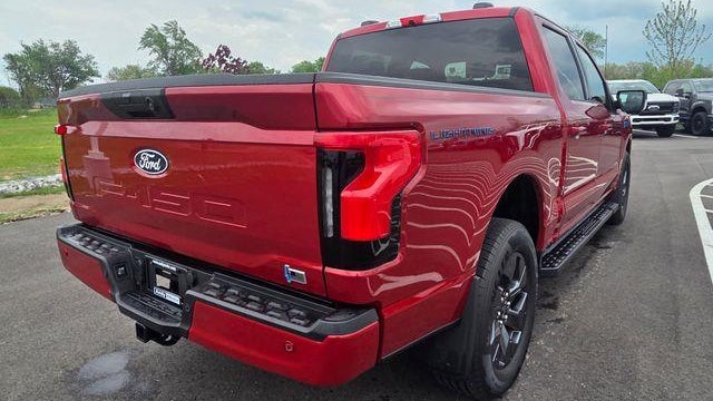 2025 Ford F-150 Lightning Flash
