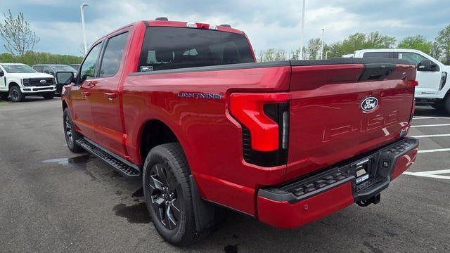 2025 Ford F-150 Lightning Flash
