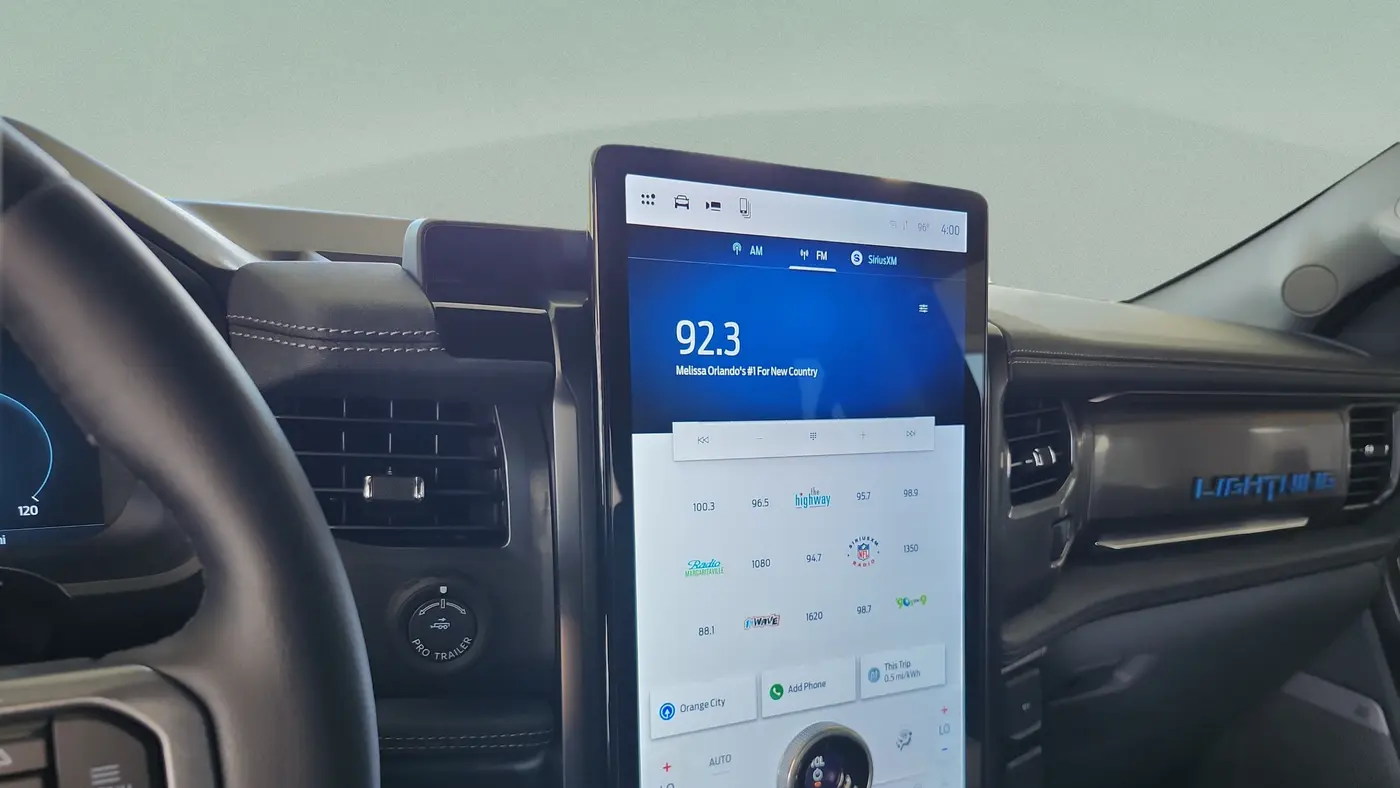 2025 Ford F-150 Lightning Flash