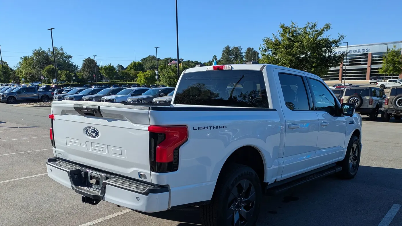 2025 Ford F-150 Lightning Flash