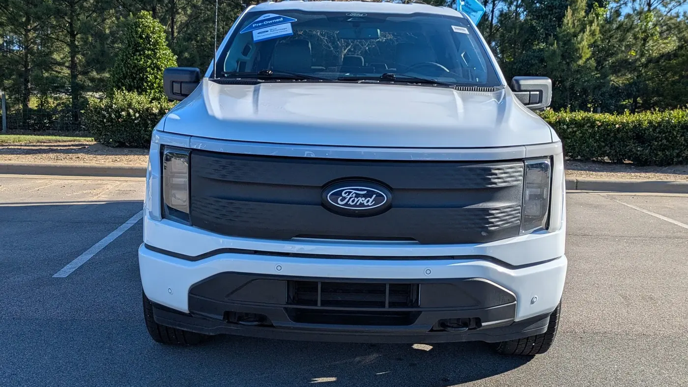 2025 Ford F-150 Lightning Flash