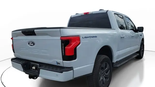 2025 Ford F-150 Lightning Flash
