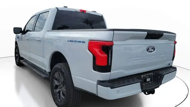 2025 Ford F-150 Lightning Flash
