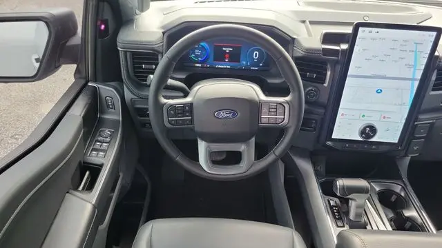 2025 Ford F-150 Lightning Flash