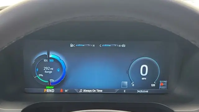 2025 Ford F-150 Lightning Flash