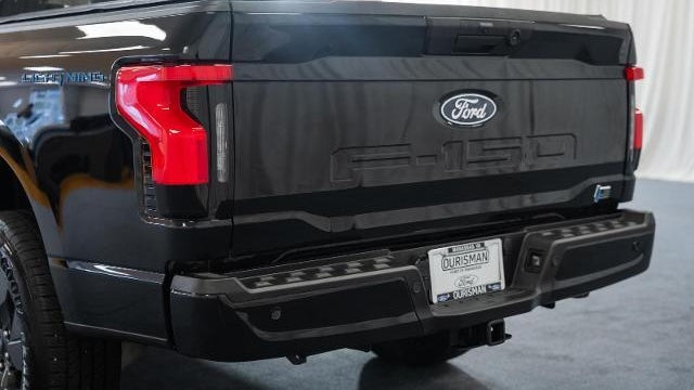 2025 Ford F-150 Lightning Flash