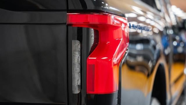 2025 Ford F-150 Lightning Flash