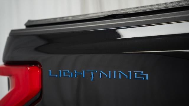 2025 Ford F-150 Lightning Flash